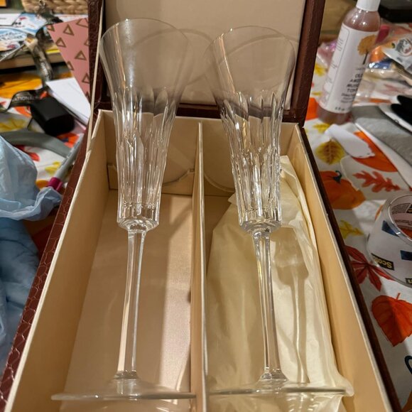 Vintage Neiman Marcus Champagne Glasses in Leather Display Box - Picture 2 of 8